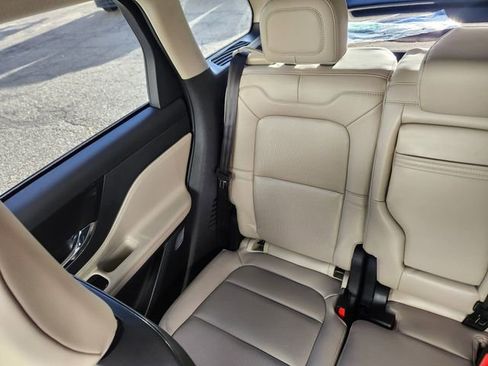 New 2026 Lincoln Corsair Premiere image 13