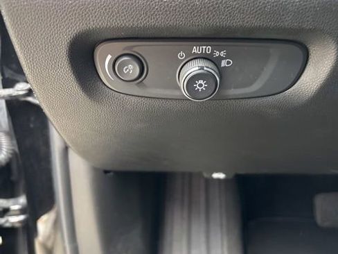 Used 2023 Chevrolet Traverse Premier w/ Redline Edition AWD/4WD image 21
