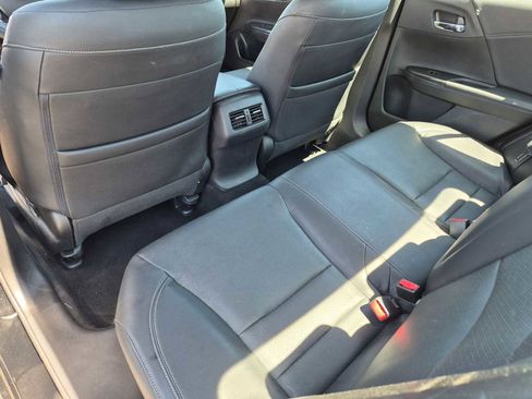 Certified 2017 Honda Accord EX-L image 13