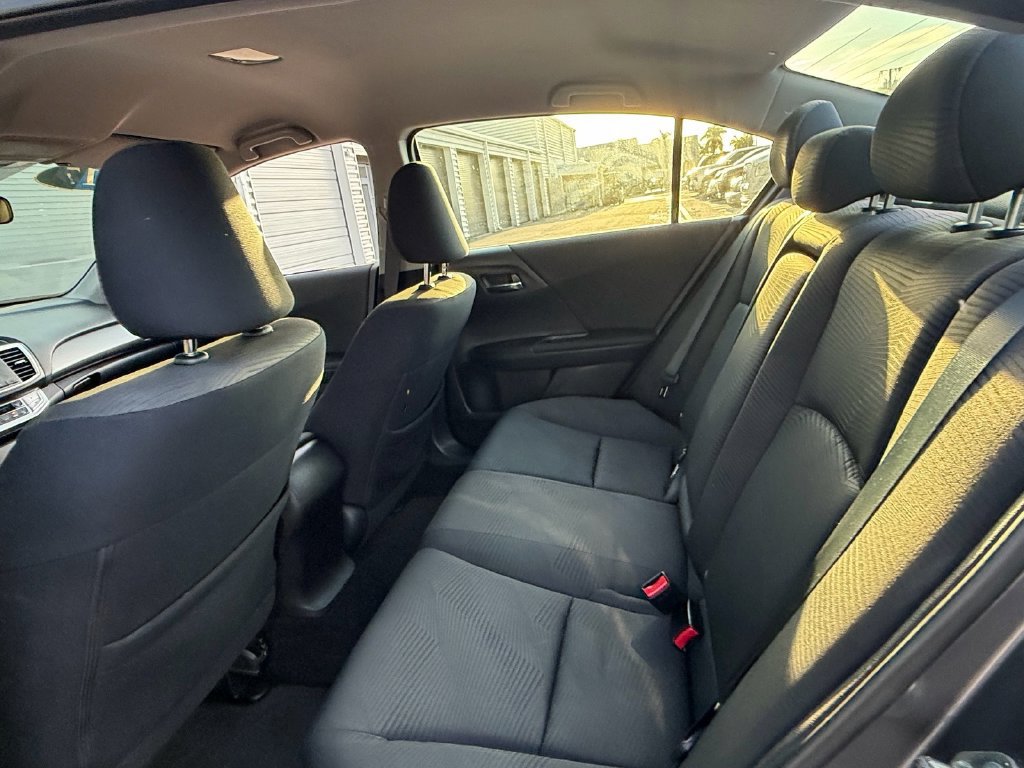Used 2015 Honda Accord LX image 12