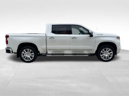 Used 2024 Chevrolet Silverado 1500 High Country w/ High Country Premium Package image 6