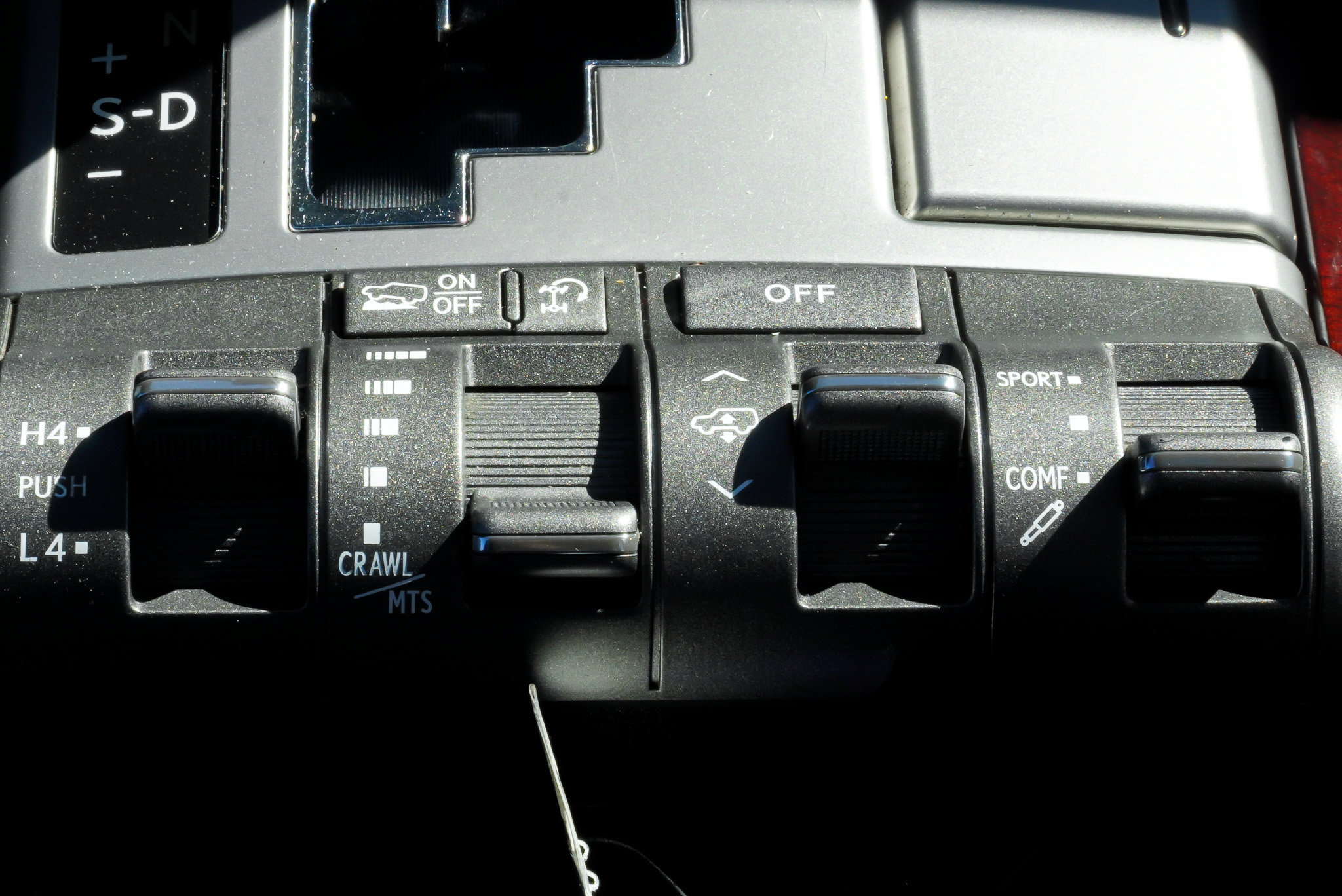 Used 2015 Lexus LX 570 4WD w/ Luxury Package image 50