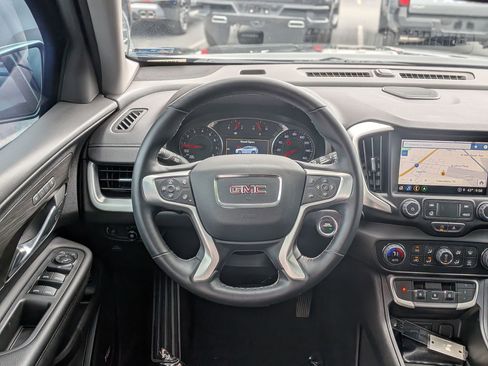 Used 2023 GMC Terrain SLT w/ Infotainment Package II image 20