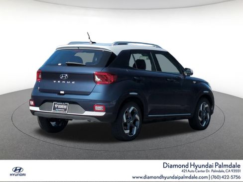 New 2026 Hyundai Venue SEL FWD image 6
