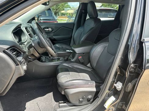 Used 2023 Jeep Cherokee Altitude Lux AWD/4WD image 13