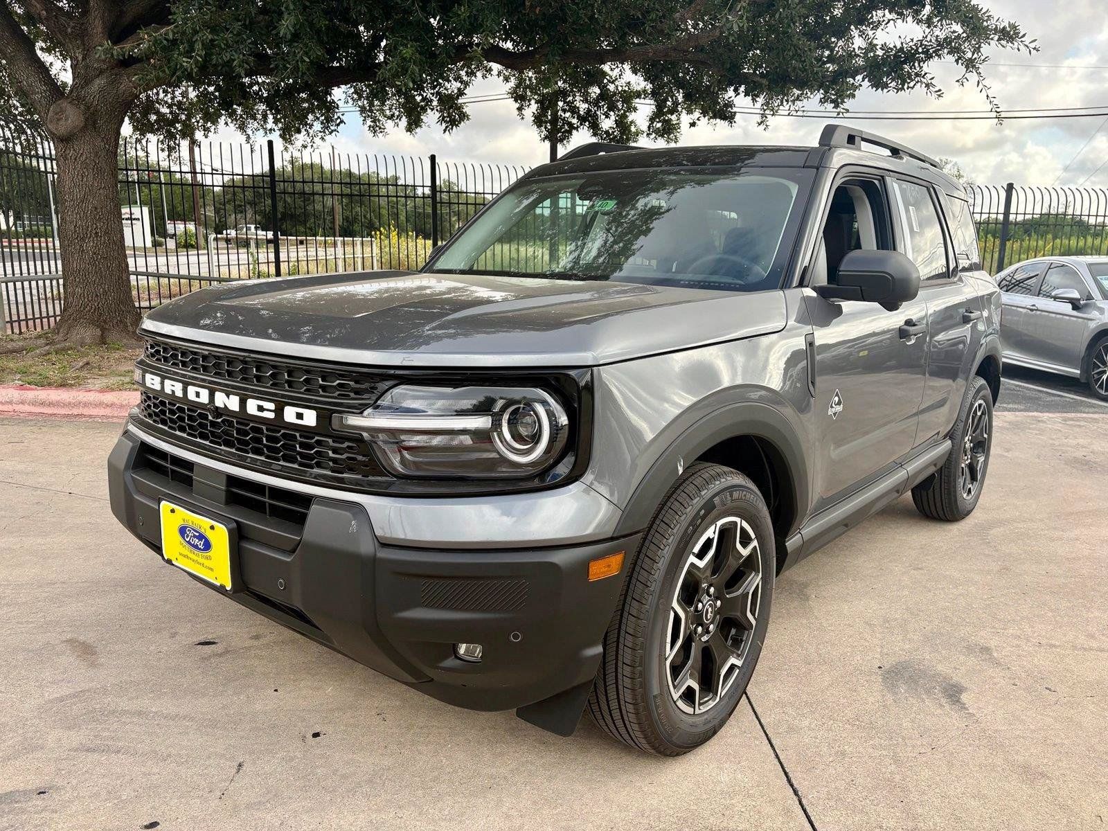 New 2026 Ford Bronco Sport Outer Banks w/ Outer Banks Tech Package+ AWD/4WD image 1