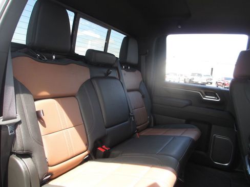 Used 2024 Chevrolet Silverado 3500 High Country w/ Technology Package AWD/4WD image 25