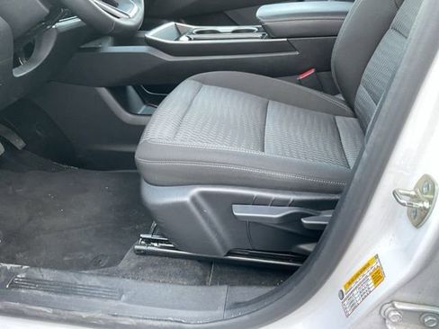 Used 2025 Chevrolet Equinox LT image 21