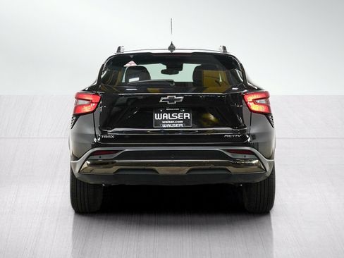 Used 2024 Chevrolet Trax ACTIV FWD image 4