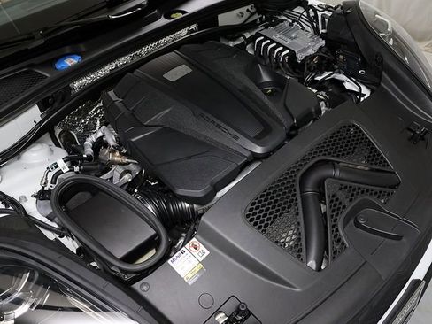 Used 2022 Porsche Macan S AWD/4WD image 38