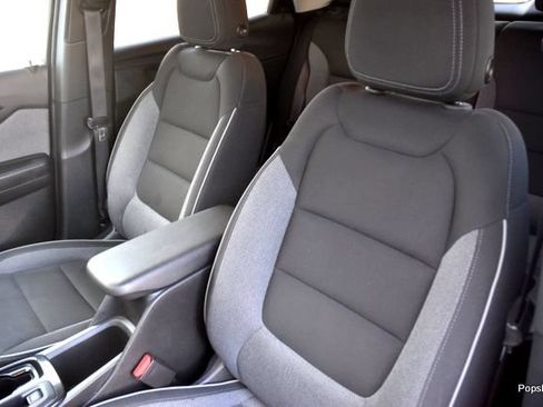 Used 2025 Chevrolet TrailBlazer LT FWD image 11