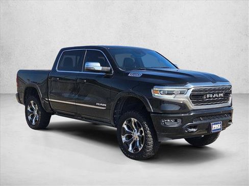 Used 2023 RAM 1500 Limited w/ Body Color Bumper Group AWD/4WD image 3