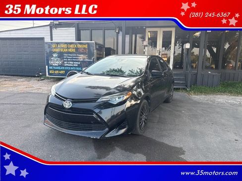 Used 2018 Toyota Corolla LE FWD image 1