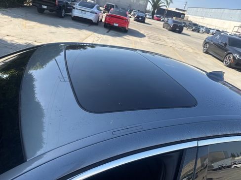 Used 2023 BMW 530i w/ Convenience Package image 11