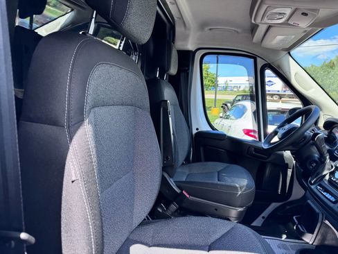 Used 2024 RAM ProMaster 3500 w/ Convenience Group image 12