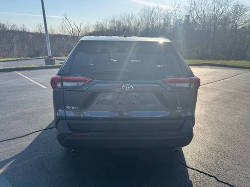 Used 2024 Toyota RAV4 LE image 4