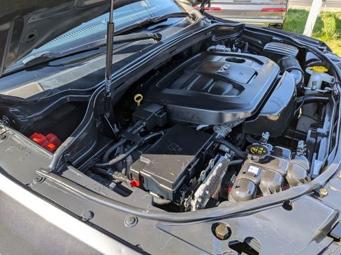 Used 2019 Jeep Grand Cherokee Laredo AWD/4WD image 19