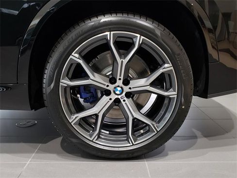New 2026 BMW X5 M60i image 27