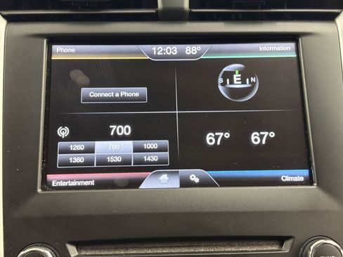 Used 2014 Ford Fusion SE FWD image 14