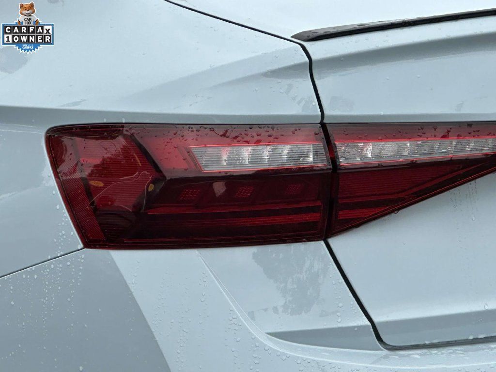 Used 2026 Volkswagen Jetta SE FWD image 10