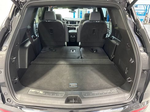 Used 2023 Buick Enclave Essence w/ Experience Buick Package AWD/4WD image 45