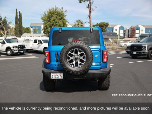 Used 2025 Ford Bronco Badlands image 4