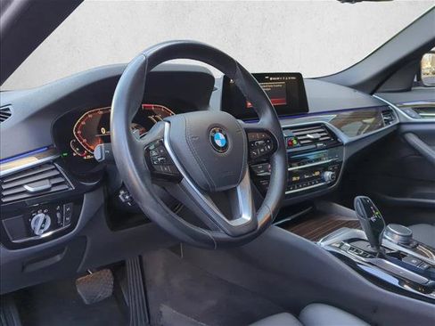 Used 2020 BMW 530i image 8