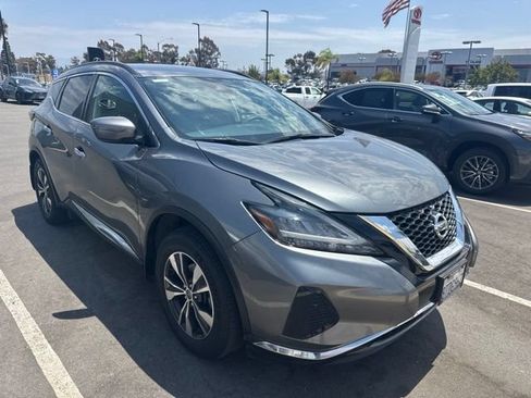 Used 2020 Nissan Murano SV FWD image 2