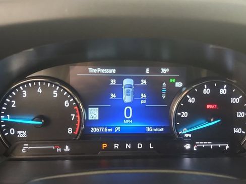 Used 2024 Ford Explorer XLT w/ Equipment Group 202A AWD/4WD image 12