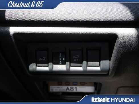 Used 2022 Subaru Outback Premium image 32