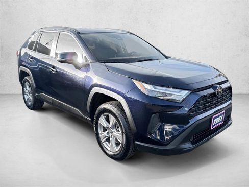Used 2025 Toyota RAV4 XLE AWD/4WD image 26