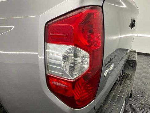Used 2014 Toyota Tundra Limited image 19