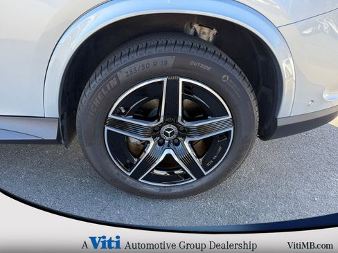 Certified 2024 Mercedes-Benz GLC 300 4MATIC image 13