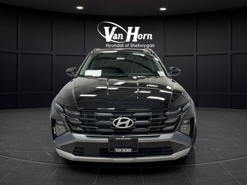 Used 2025 Hyundai Tucson Blue AWD/4WD image 2