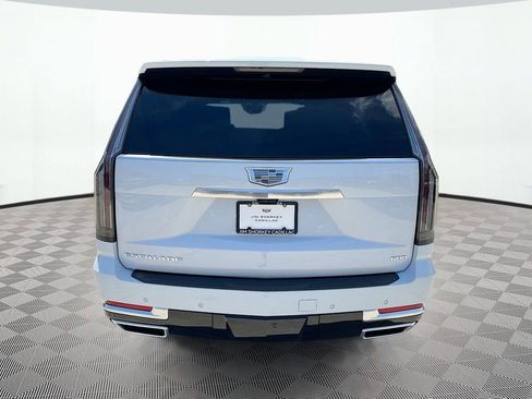 New 2026 Cadillac Escalade ESV Luxury w/ LPO, Radiant Package AWD/4WD image 6