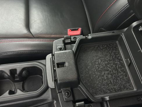 Used 2019 Jeep Wrangler Unlimited Rubicon image 42