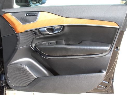 Used 2018 Volvo XC90 T6 Inscription image 42