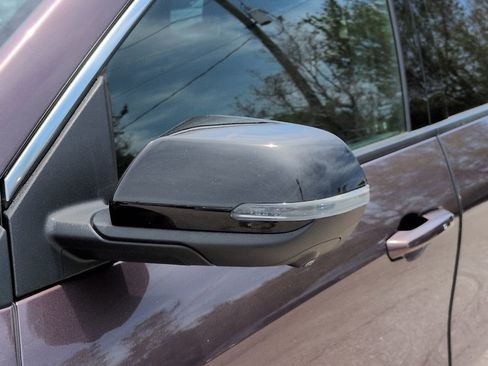 Used 2025 GMC Acadia Elevation FWD image 12
