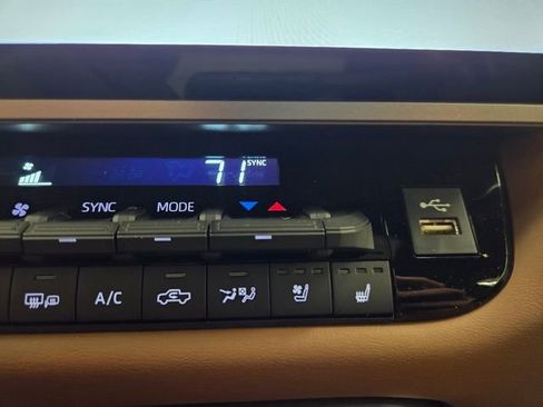 Used 2018 Toyota Tundra 1794 Edition image 87