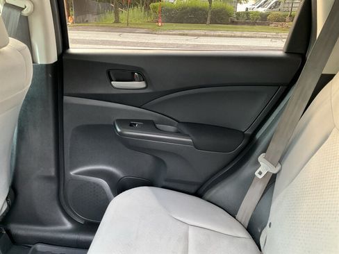 Used 2015 Honda CR-V LX image 16