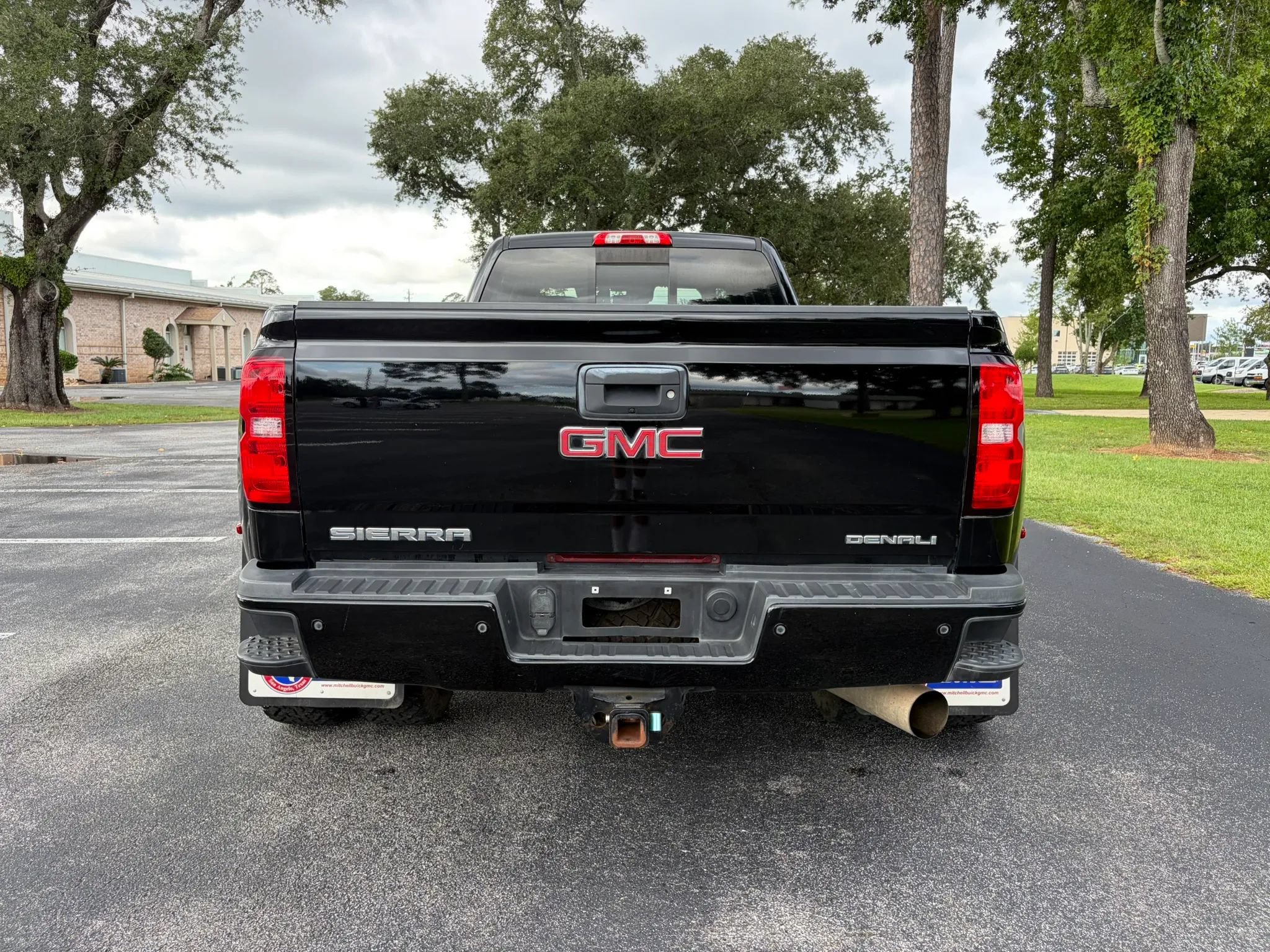Used 2018 GMC Sierra 3500 Denali w/ Duramax Plus Package AWD/4WD image 6
