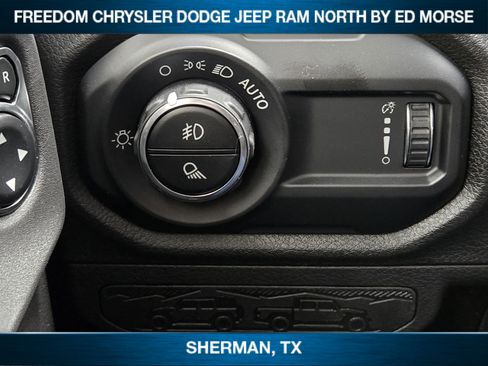 New 2025 Jeep Gladiator Willys image 18