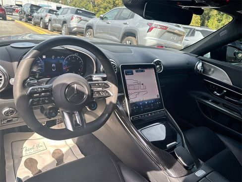 Used 2022 Mercedes-Benz SL 63 AMG 4MATIC image 30