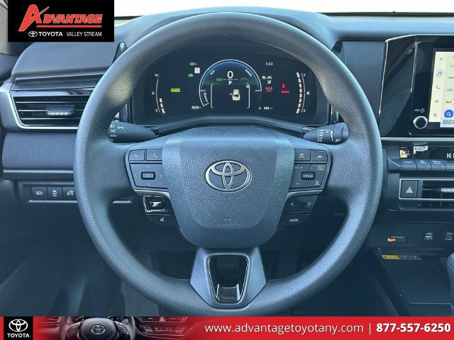 Used 2026 Toyota Camry LE AWD/4WD image 18