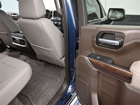 Used 2022 GMC Sierra 1500 SLT w/ SLT Premium Package image 19