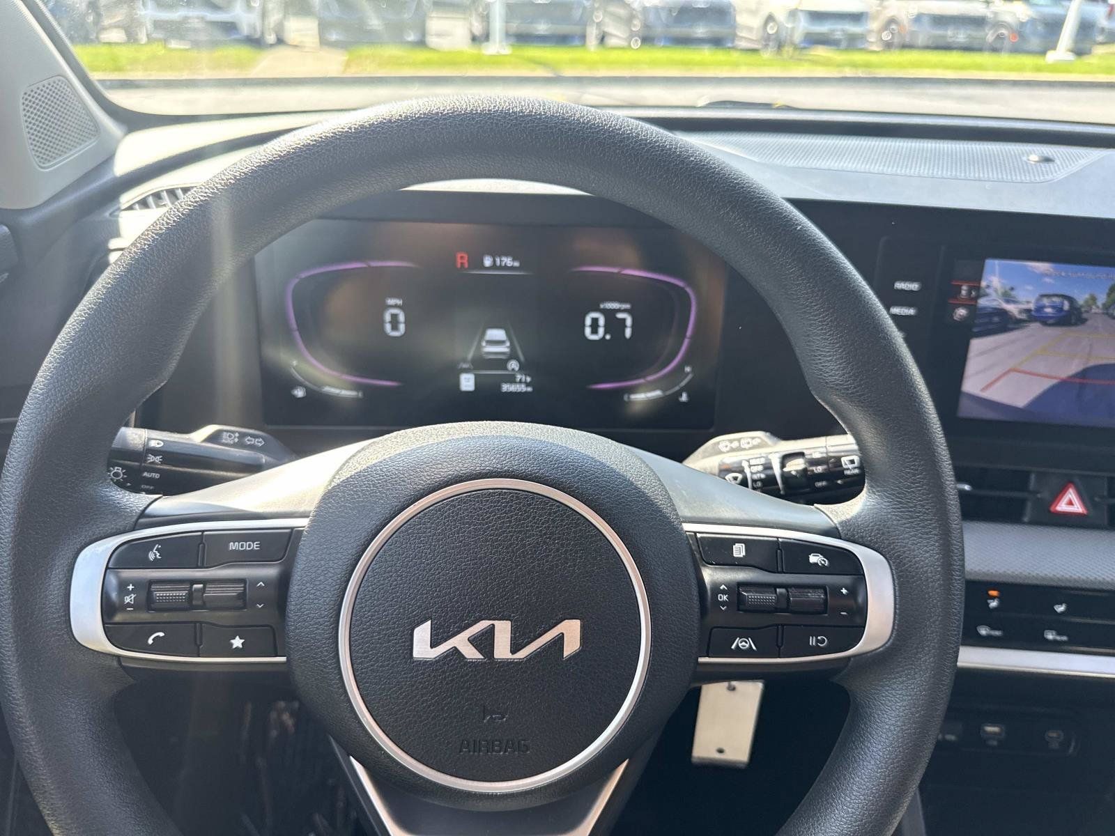 Used 2023 Kia Sportage LX AWD/4WD image 27