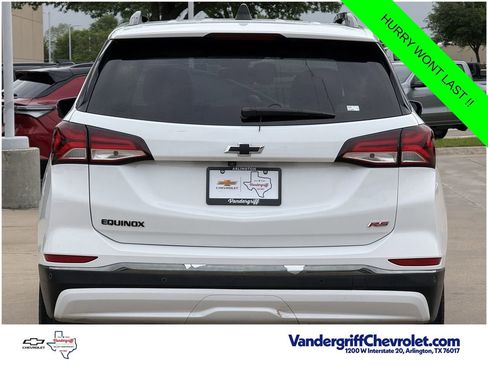 Used 2023 Chevrolet Equinox RS w/ RS Leather Package FWD image 5