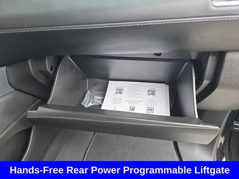 Used 2023 Chevrolet Tahoe LT w/ Luxury Package image 12