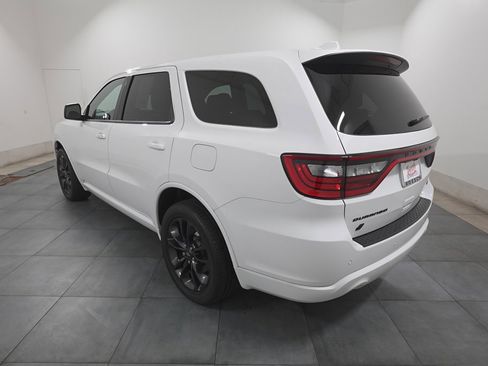 Used 2022 Dodge Durango GT w/ Blacktop Package image 3