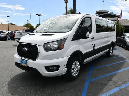 Used 2025 Ford Transit 350 XLT RWD image 3